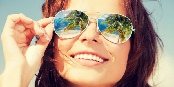 Okulary przeciwsłoneczne a kształt twarzy - na co zwrócić uwagę przy zakupie okularów?